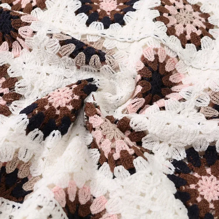 Wholesale brown floral crochet-look short sleeve top for OEM and private label production 3