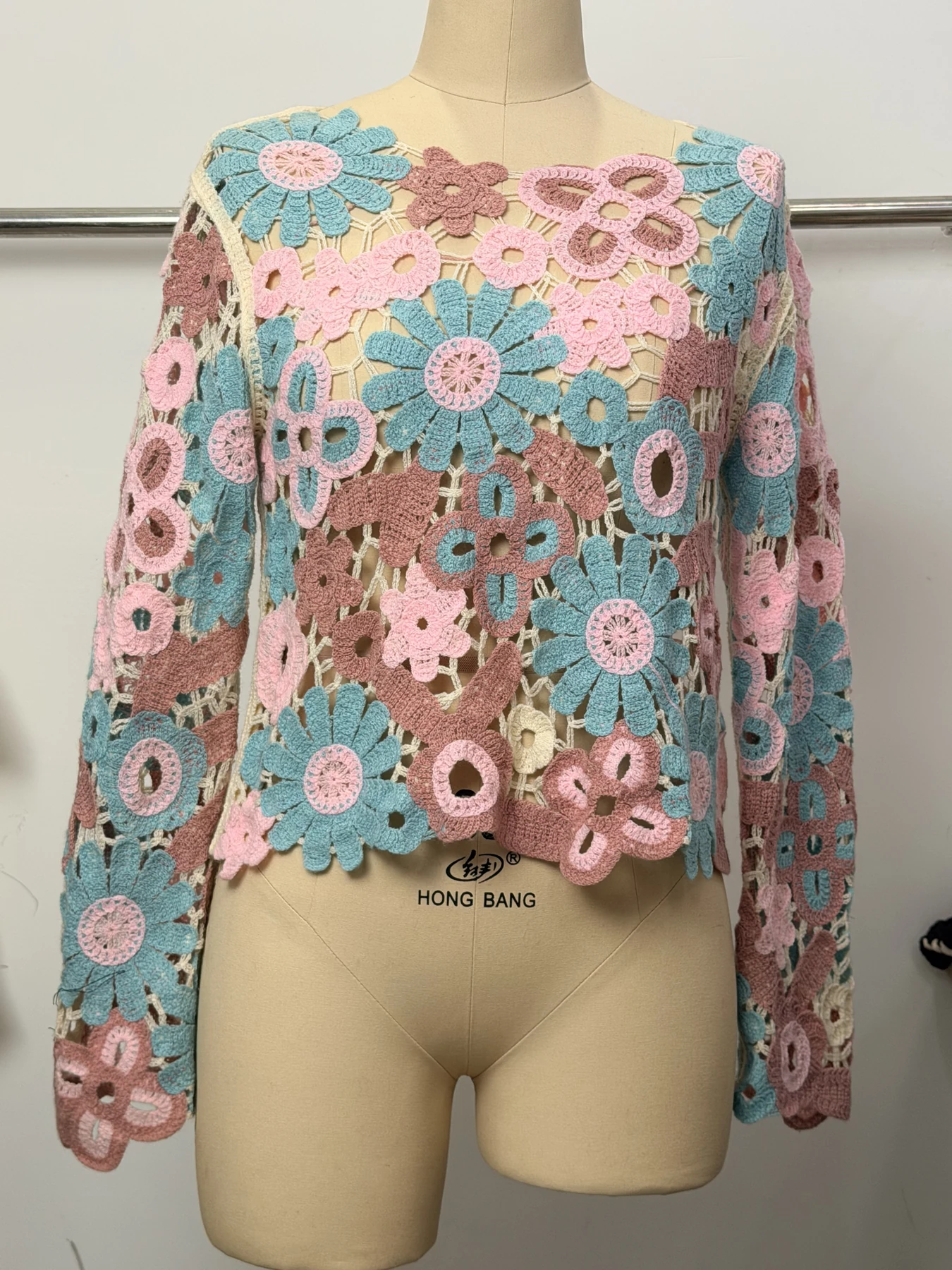 Wholesale Pastel Floral Crochet-Look Pullover for OEM and private label production