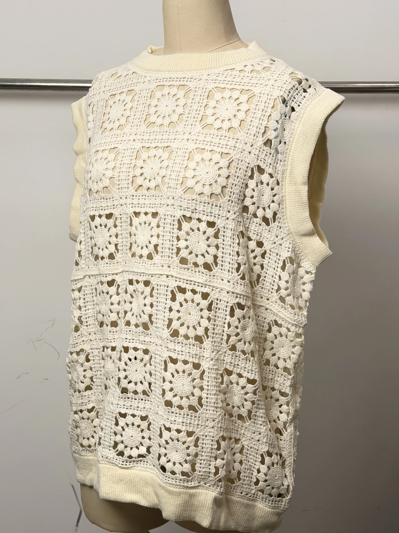 Wholesale Ivory Square Motif Crochet-Look Sleeveless Tunic for OEM and private label production 2