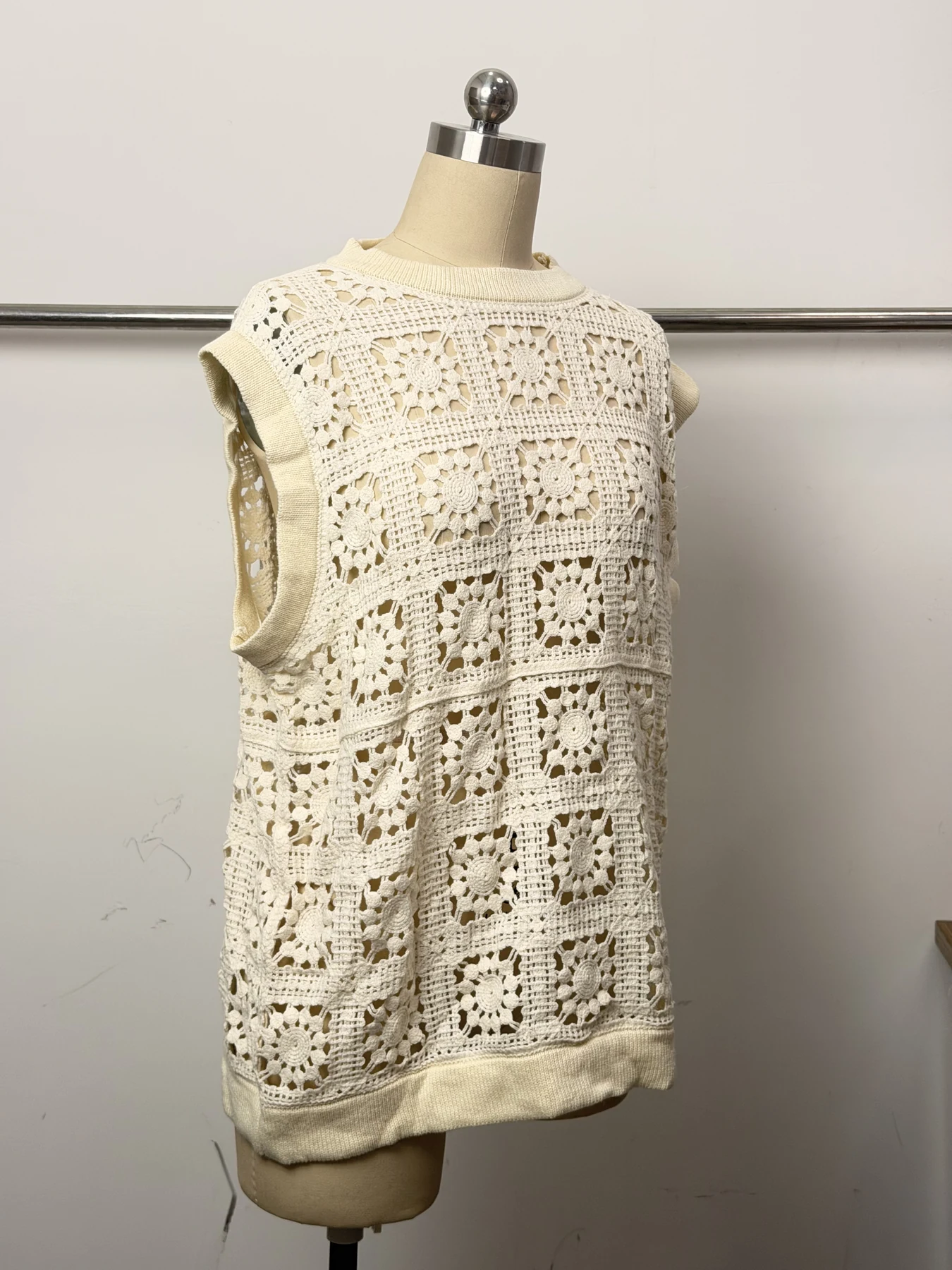 Wholesale Ivory Square Motif Crochet-Look Sleeveless Tunic for OEM and private label production 3