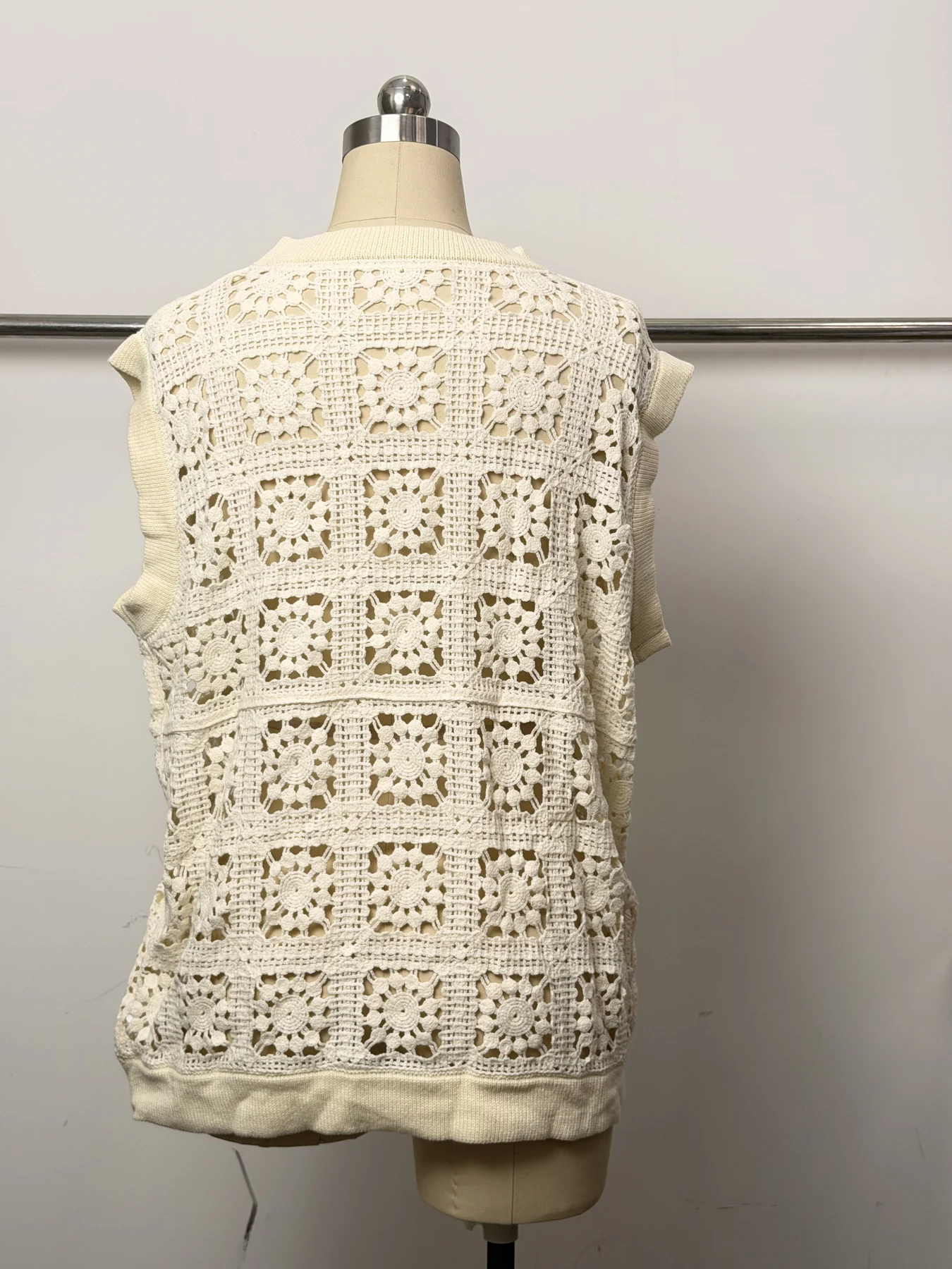 Wholesale Ivory Square Motif Crochet-Look Sleeveless Tunic for OEM and private label production 4