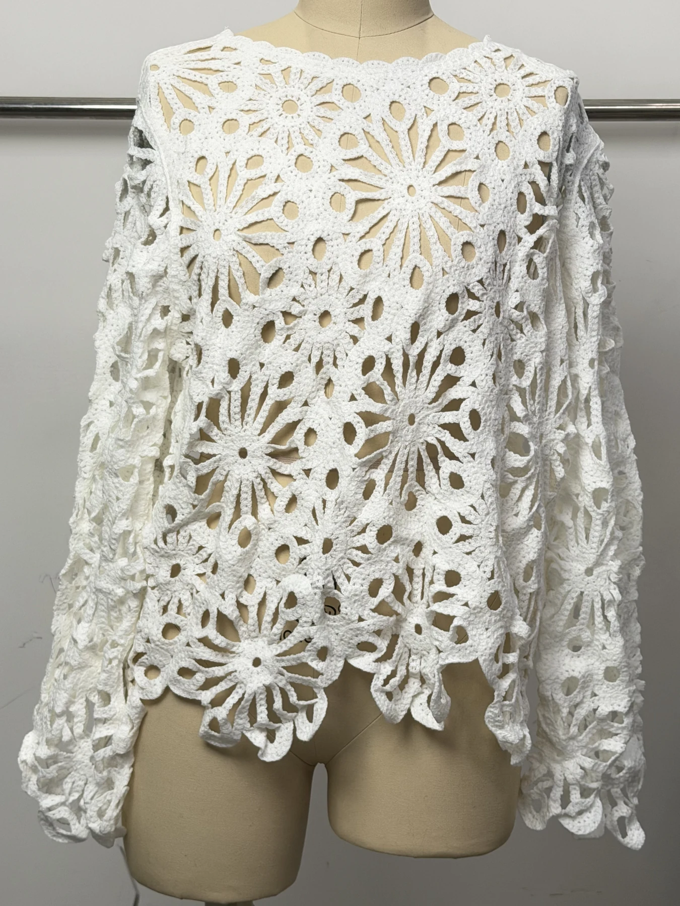 Wholesale Ivory Petal Motif Crochet-Look Poncho Top for OEM and private label production