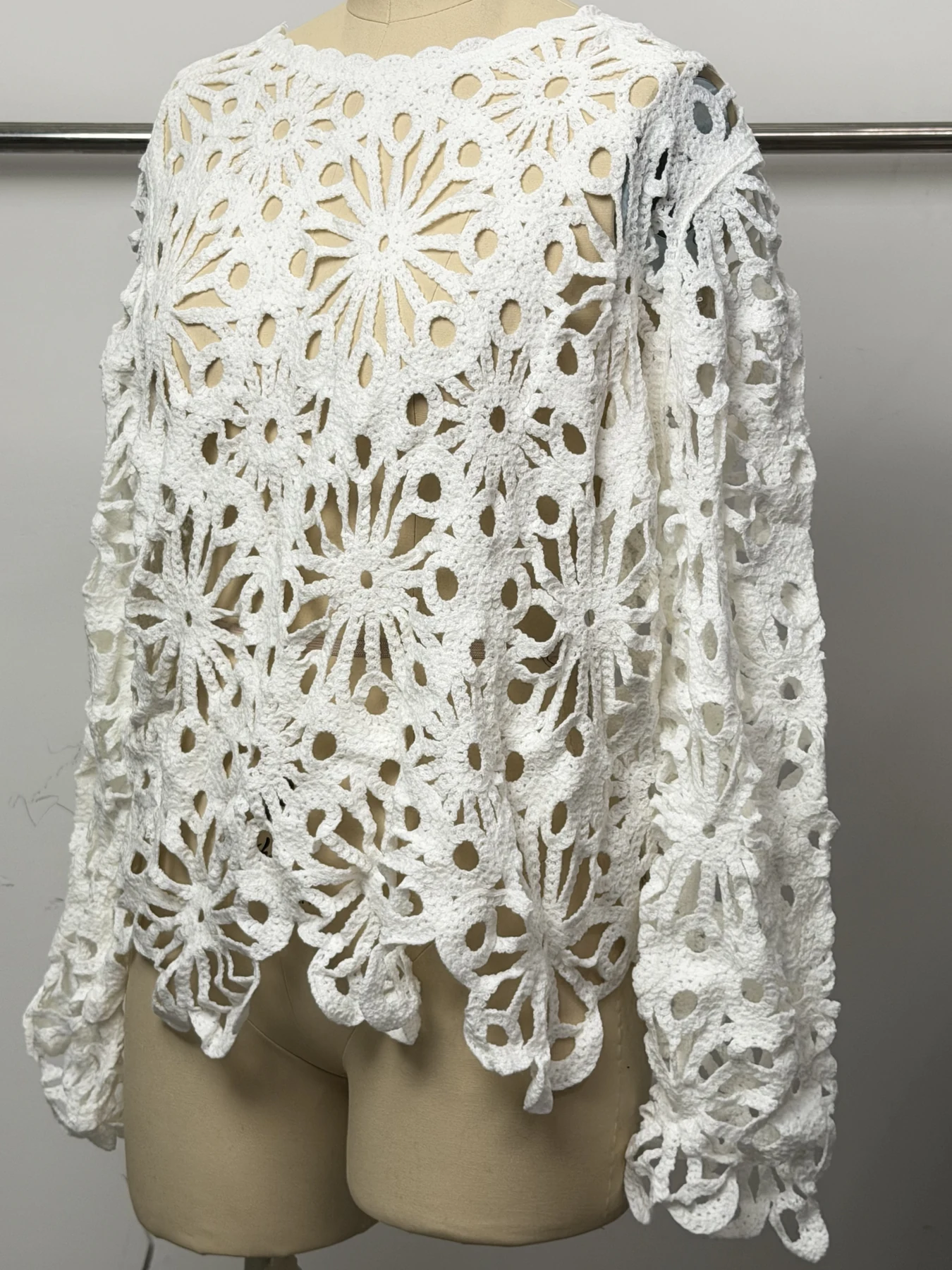Wholesale Ivory Petal Motif Crochet-Look Poncho Top for OEM and private label production 2
