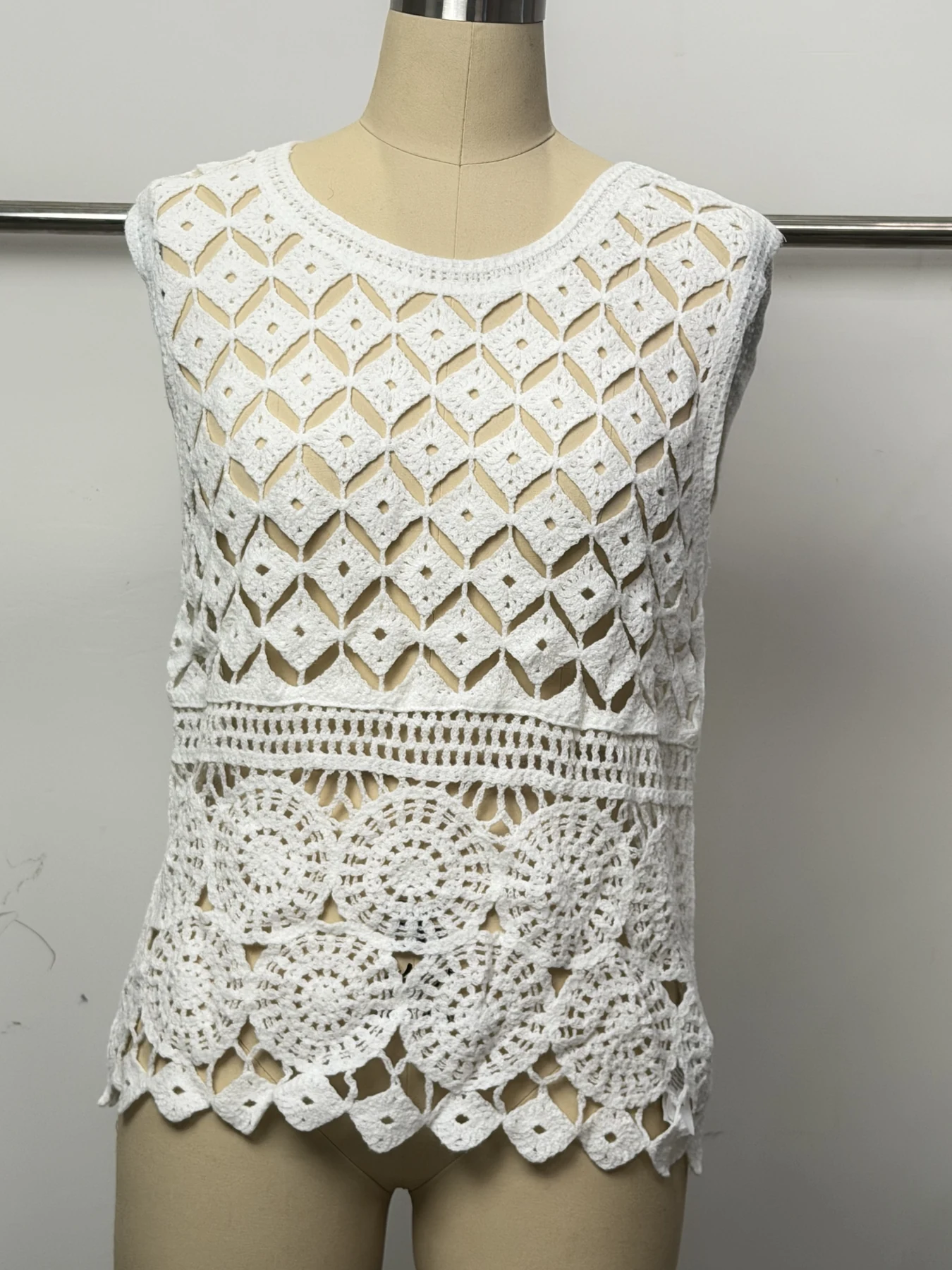 Wholesale Ivory Geometric Crochet-Look Sleeveless Top for OEM and private label production