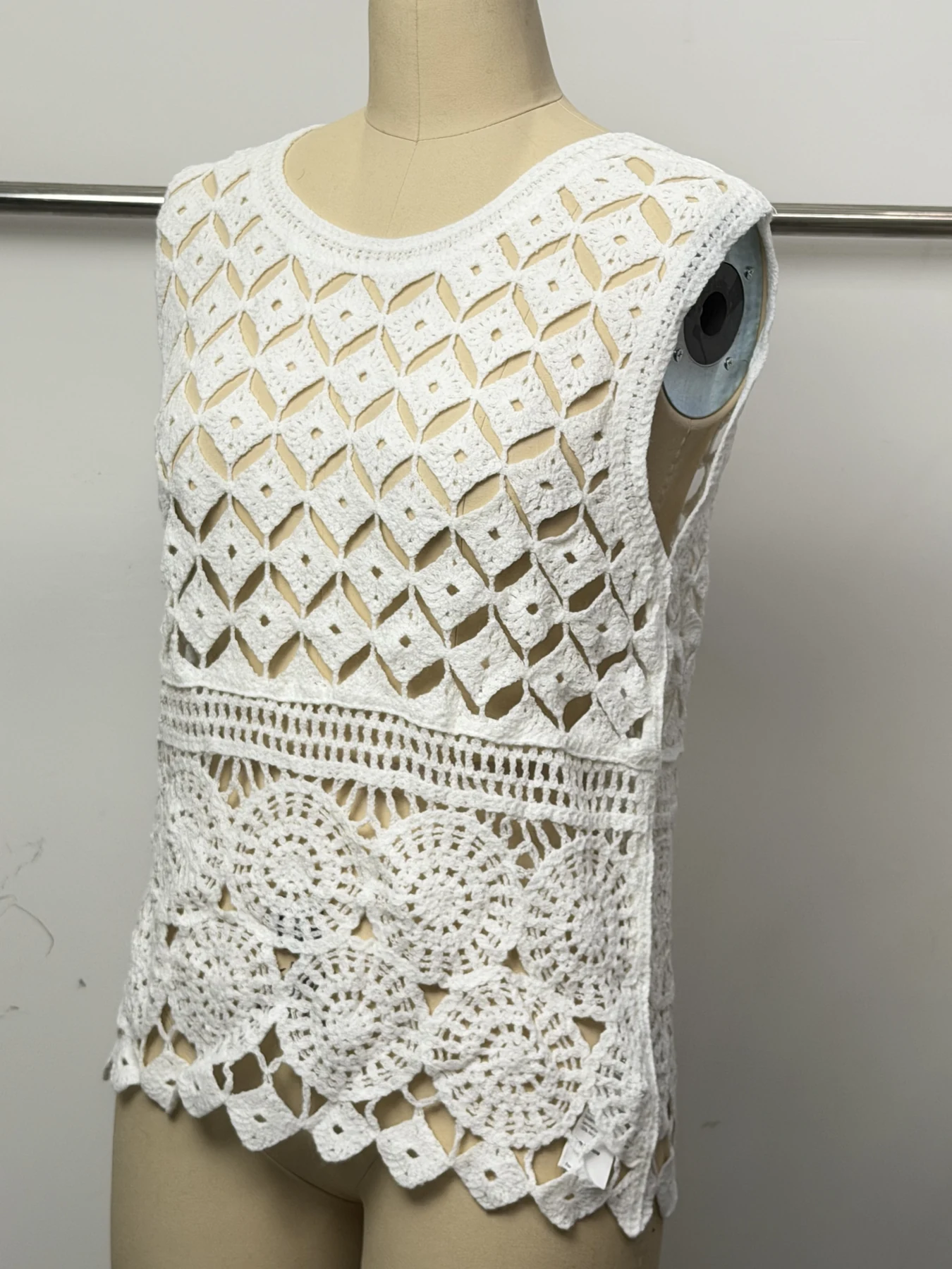 Wholesale Ivory Geometric Crochet-Look Sleeveless Top for OEM and private label production 2