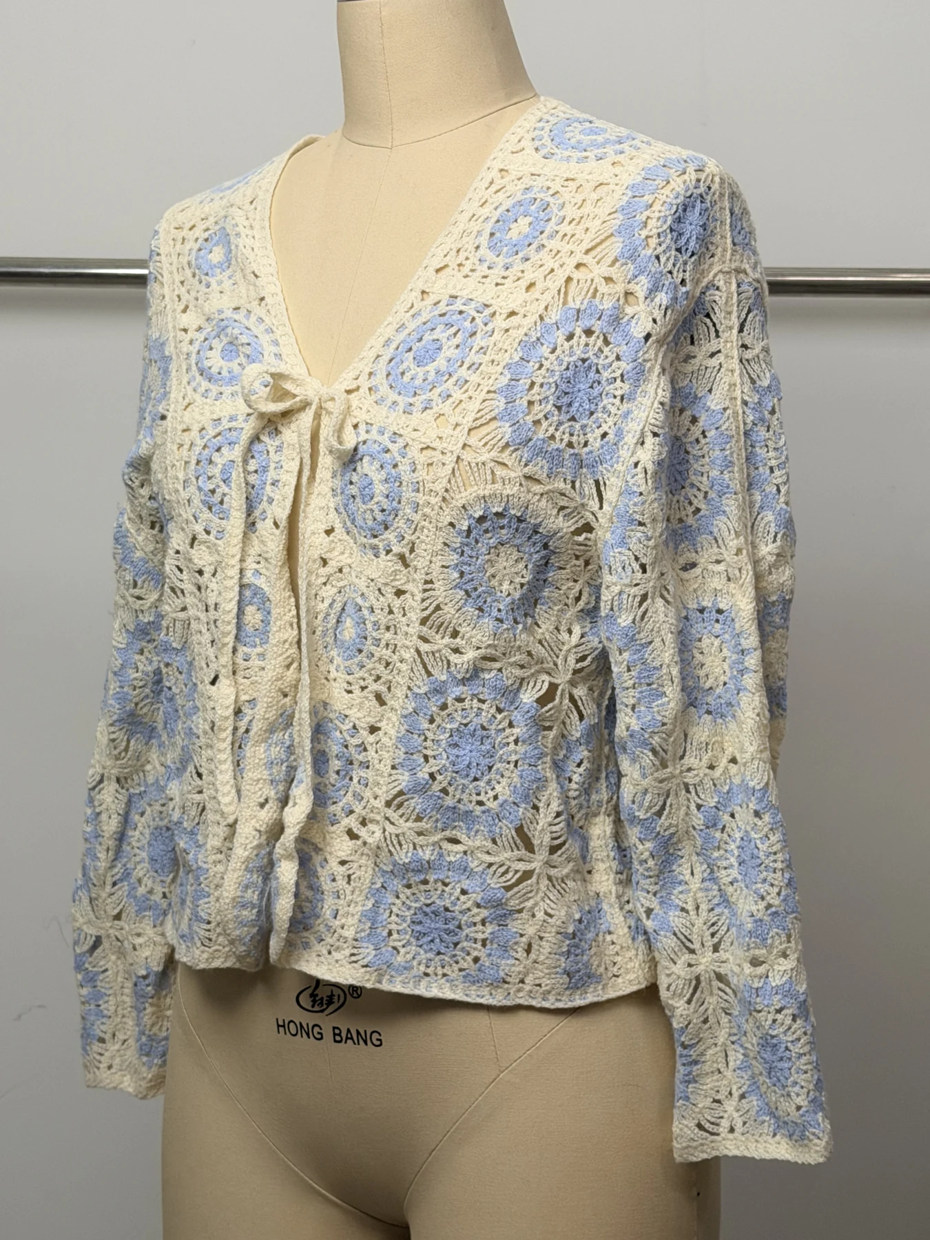 Wholesale Blue Ivory Paisley Crochet-Look Cardigan for OEM and private label production 2