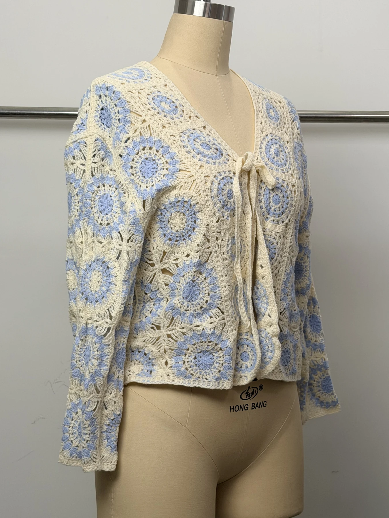 Wholesale Blue Ivory Paisley Crochet-Look Cardigan for OEM and private label production 3