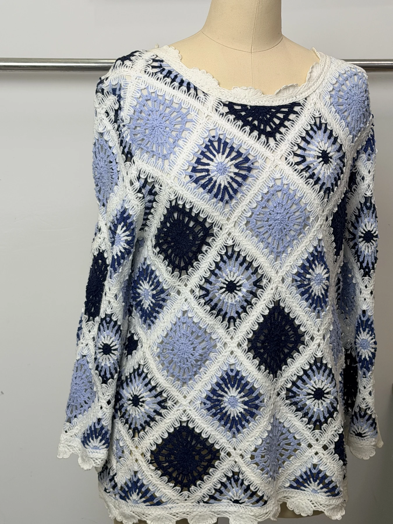 Wholesale Navy Ivory Diamond Crochet-Look Tunic for OEM and private label production 2
