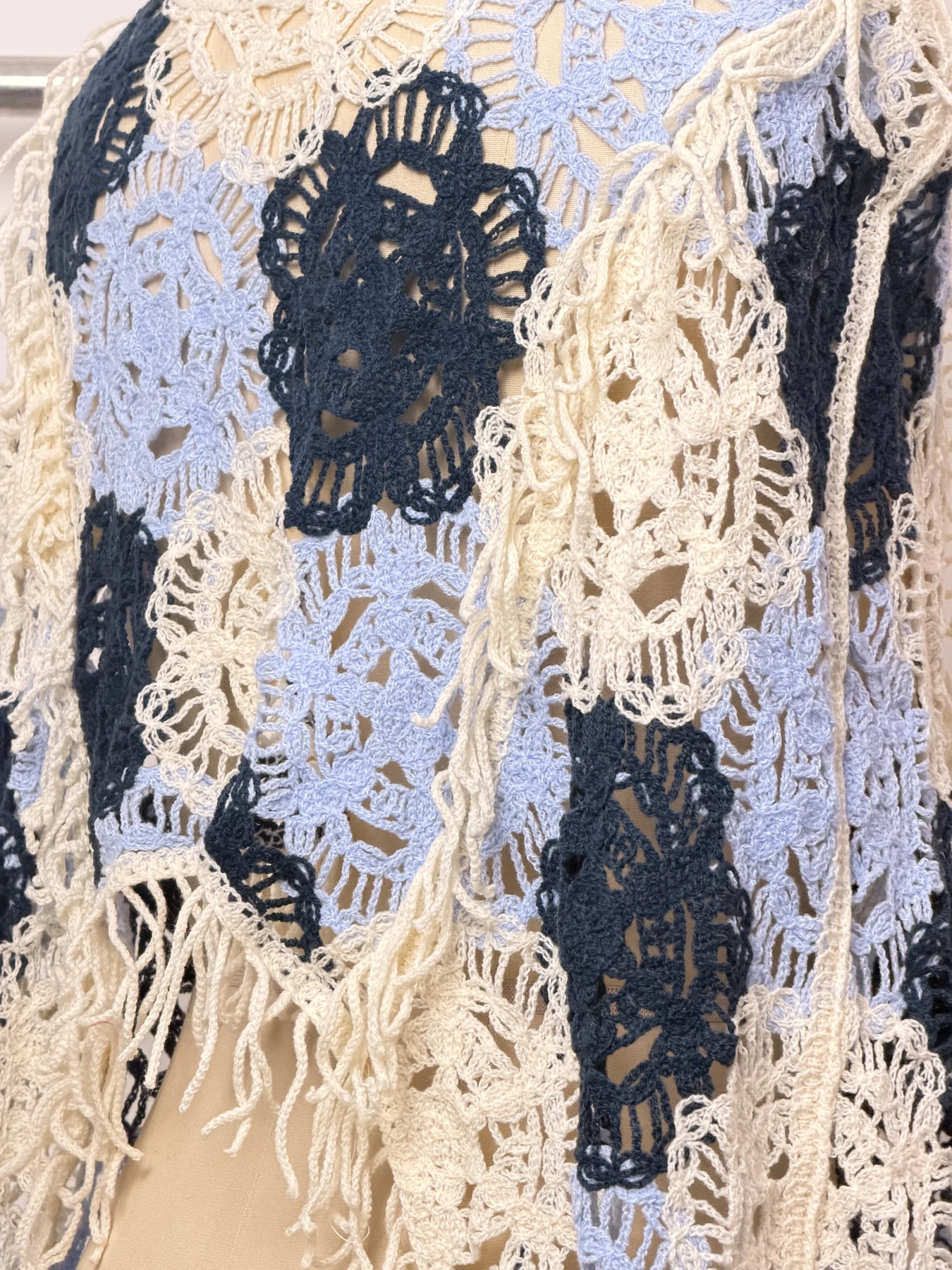 Wholesale Blue Ivory Floral Fringe Crochet-Look Vest for OEM and private label production 4