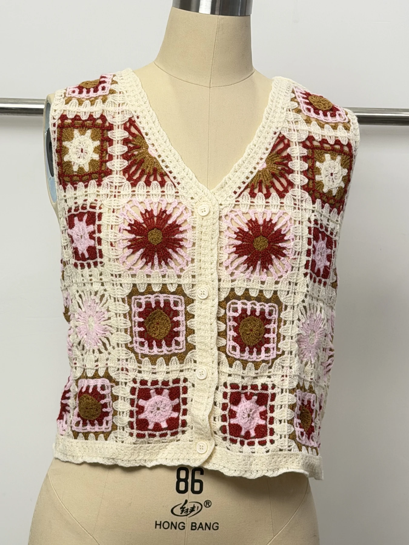 Wholesale Burgundy Pink Granny Square Crochet-Look Vest for OEM and private label production